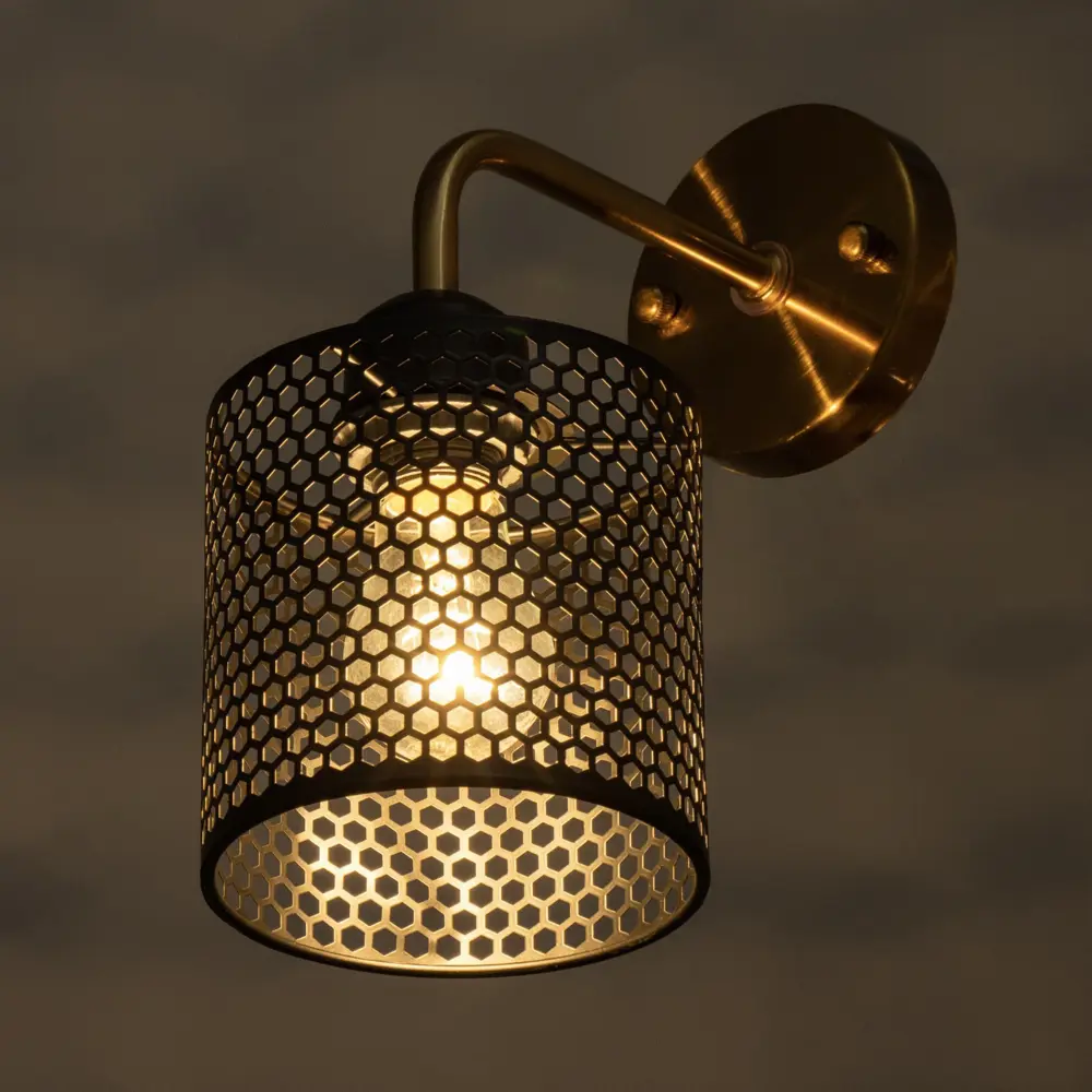 Фото 3 Настенный светильник Bayerlux Текст 9626341 цвет разноцветный Фото 3 Настенный светильник Bayerlux Текст 9626341 цвет разноцветный