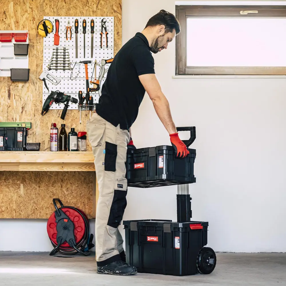 Фото 11 Ящик-тележка для инструментов на колесах Qbrick System QS TWO Cart Plus Vario 530x380x690 мм, пластик Фото 11 Ящик-тележка для инструментов на колесах Qbrick System QS TWO Cart Plus Vario 530x380x690 мм, пластик