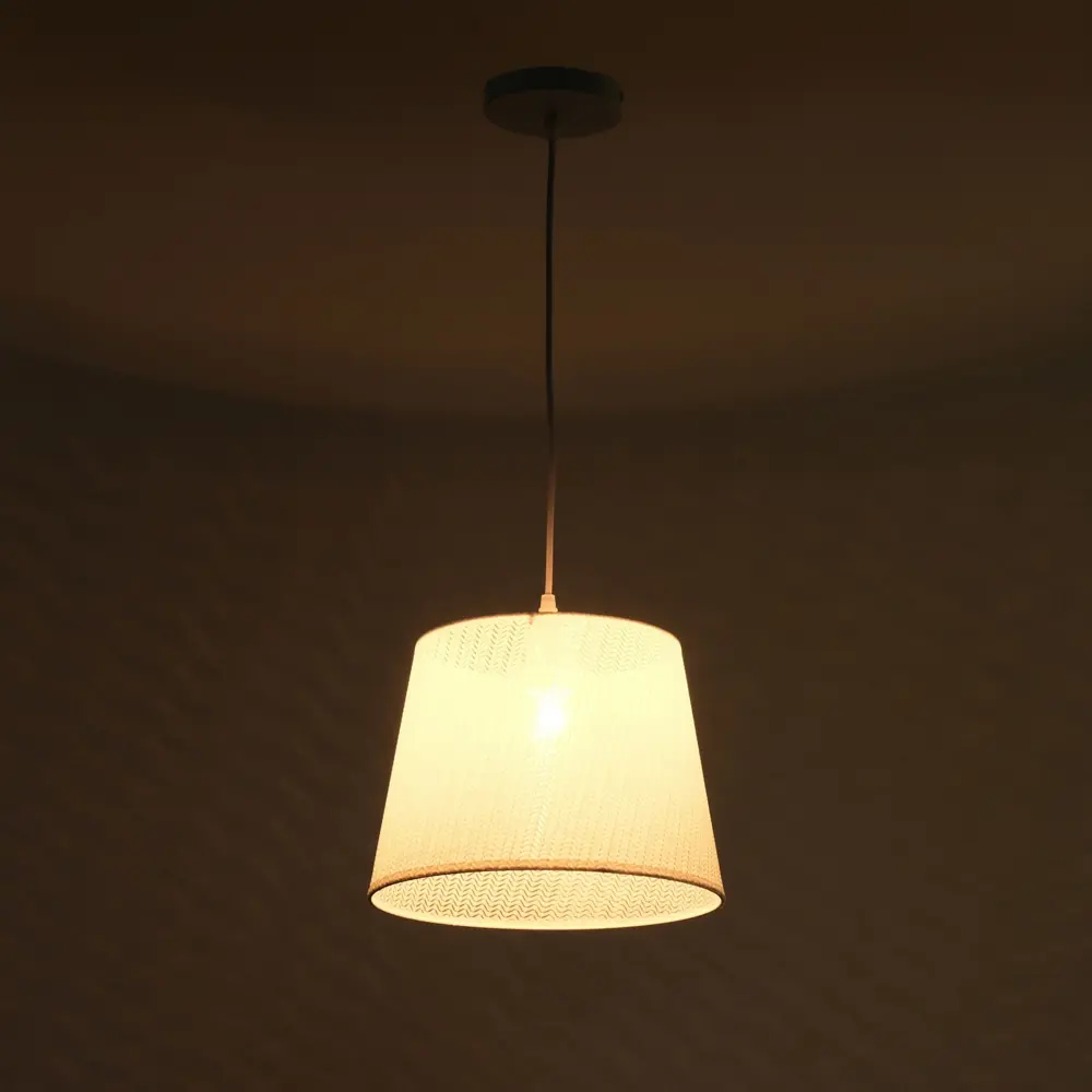 Фото 3 Светильник подвесной Bayerlux Сима-ленд 10330783 1 лампа 3 м² цвет белый Фото 3 Светильник подвесной Bayerlux Сима-ленд 10330783 1 лампа 3 м² цвет белый