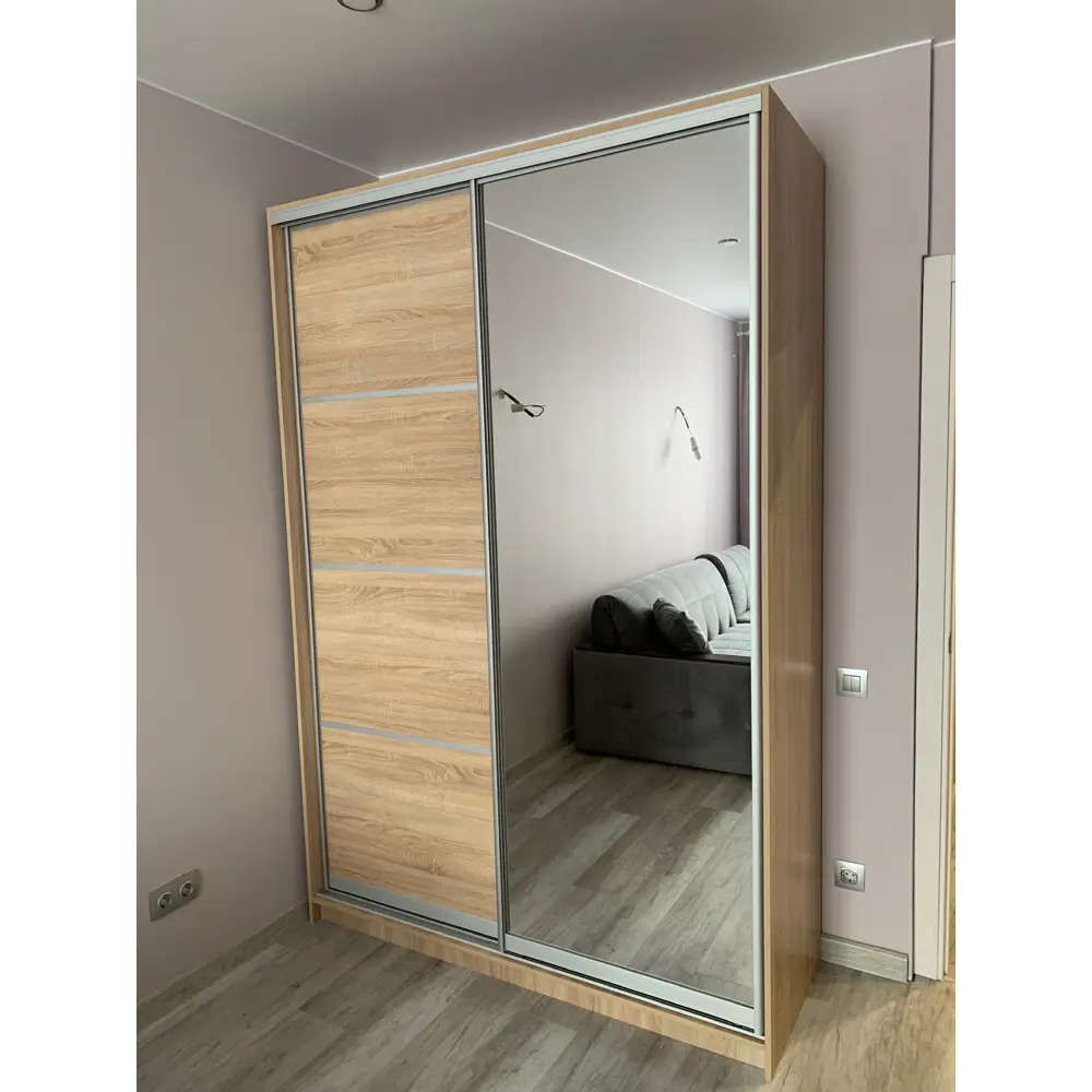 Фото 6 Шкаф-купе Клевер Атина с зеркалом 240x180х45 см 6 полок ЛДСП цвет дуб сонома Фото 6 Шкаф-купе Клевер Атина с зеркалом 240x180х45 см 6 полок ЛДСП цвет дуб сонома