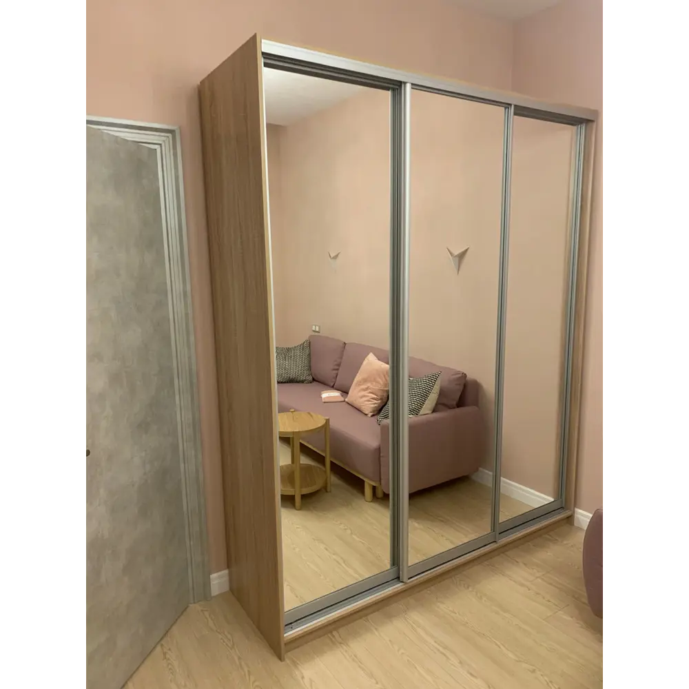 Фото 5 Шкаф-купе Клевер Атина зеркальный 240x210х45 см 9 полок ЛДСП цвет дуб сонома Фото 5 Шкаф-купе Клевер Атина зеркальный 240x210х45 см 9 полок ЛДСП цвет дуб сонома