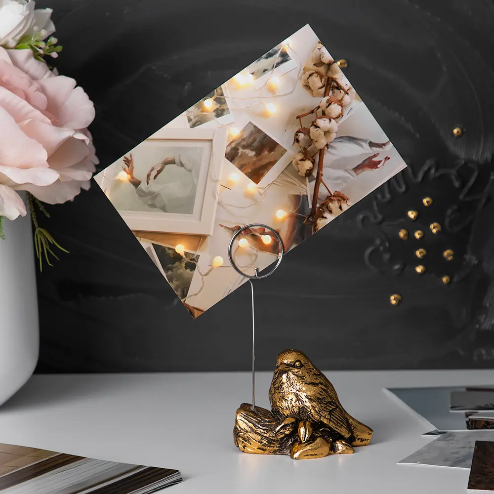 Фото Статуэтка из мрамора Bogacho Птичка Зарничка бронзового цвета с держателем для фотографий/записок