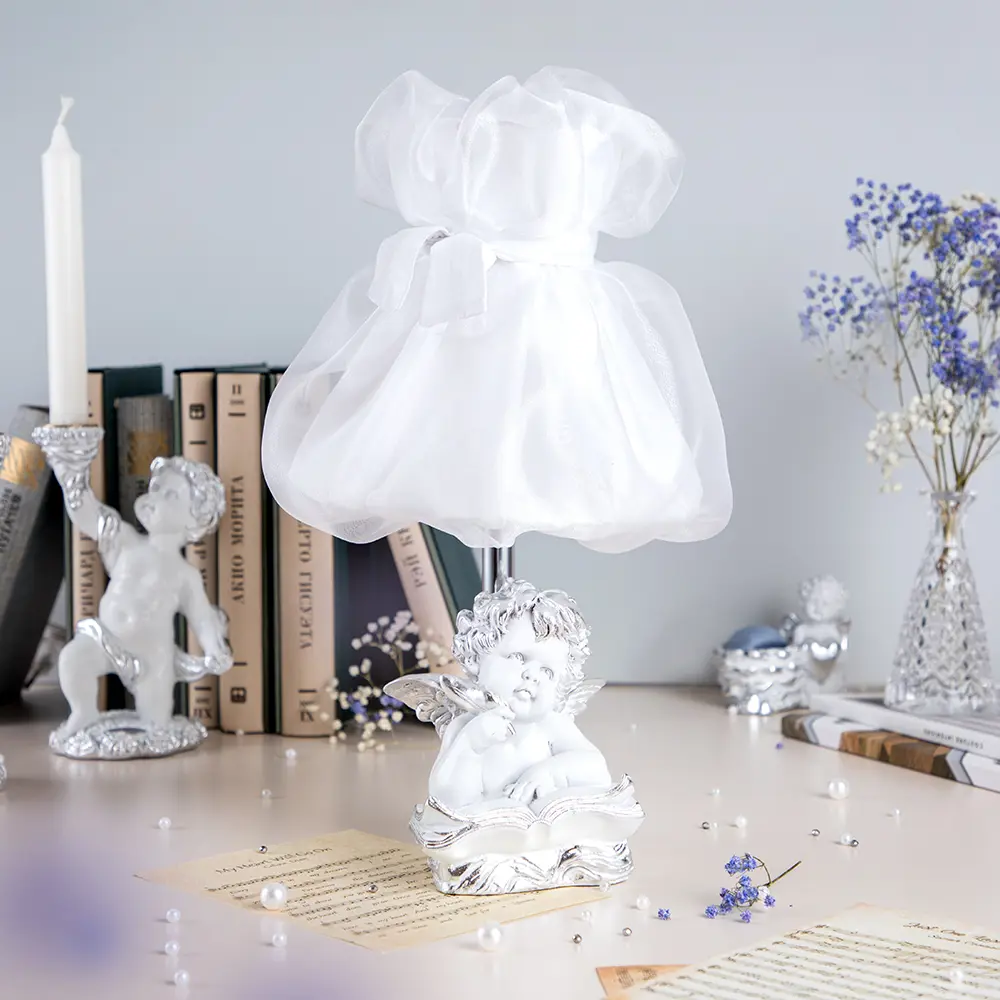 Фото 4 Абажур BOGACHO Мадлен 34001/белый E14 цвет белый Ø20 см Фото 4 Абажур BOGACHO Мадлен 34001/белый E14 цвет белый Ø20 см