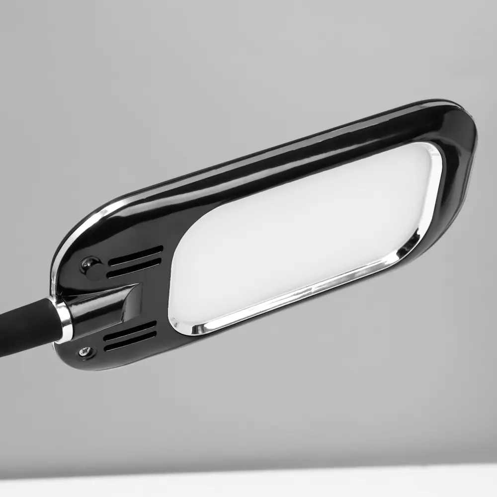 Фото 8 Рабочая лампа настольная светодиодная Risalux 10184722 Сима-ленд цвет черный