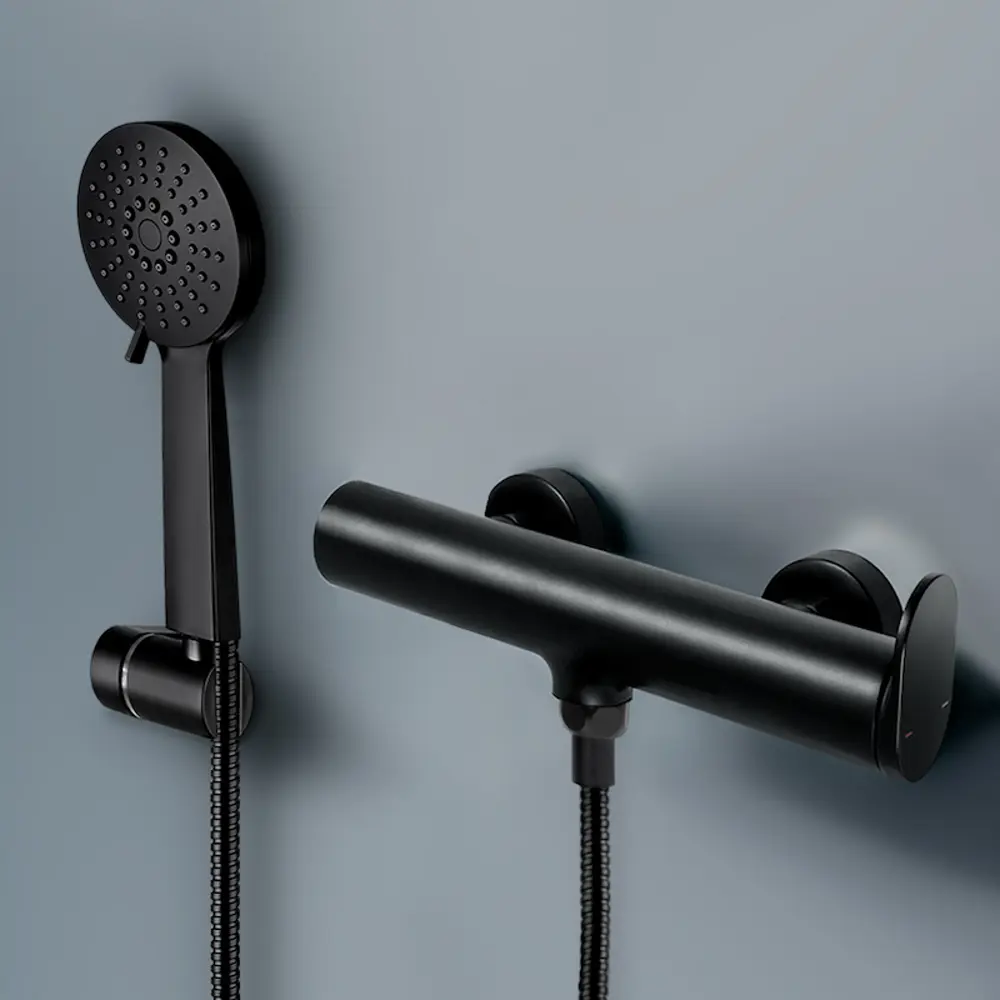 Фото Смеситель для душа Inwave Z003.SH.PPA.BL однорычажный цвет черный Фото Смеситель для душа Inwave Z003.SH.PPA.BL однорычажный цвет черный