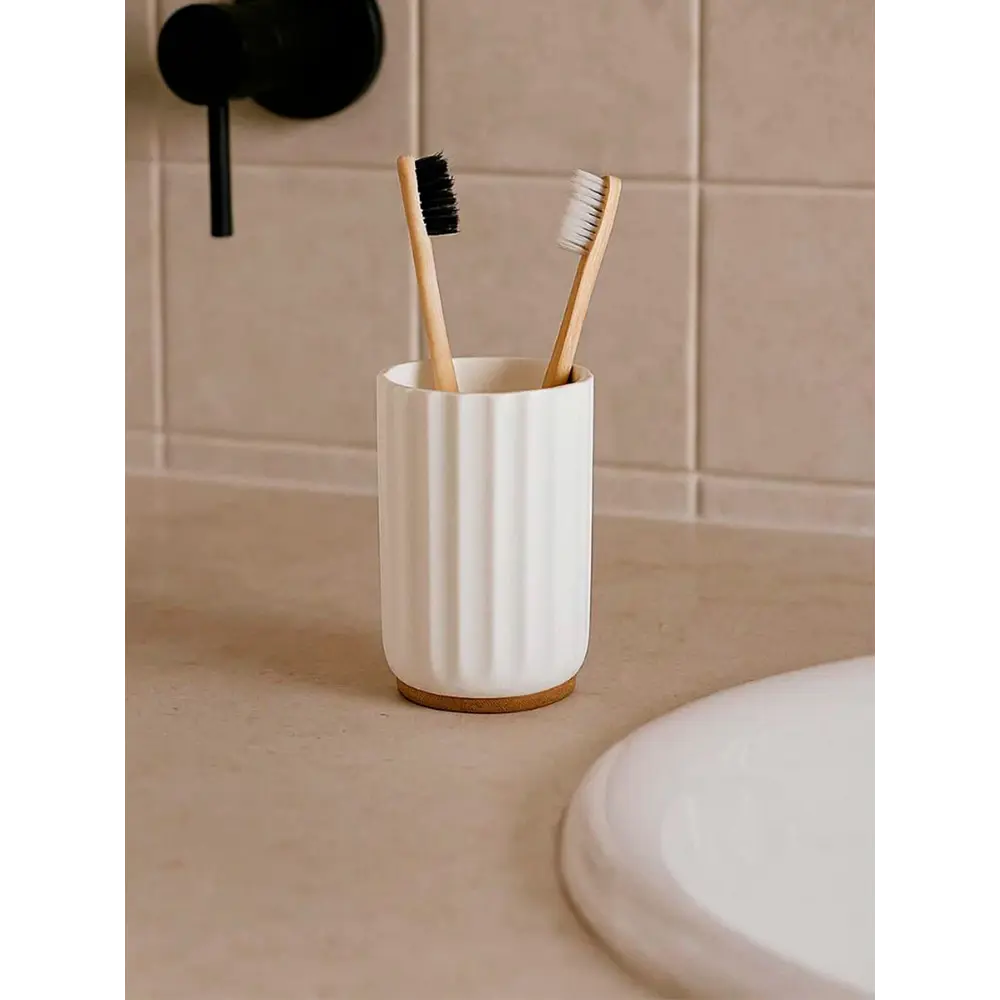 Фото 4 Стакан для щеток лайт пластик/бамбук белый