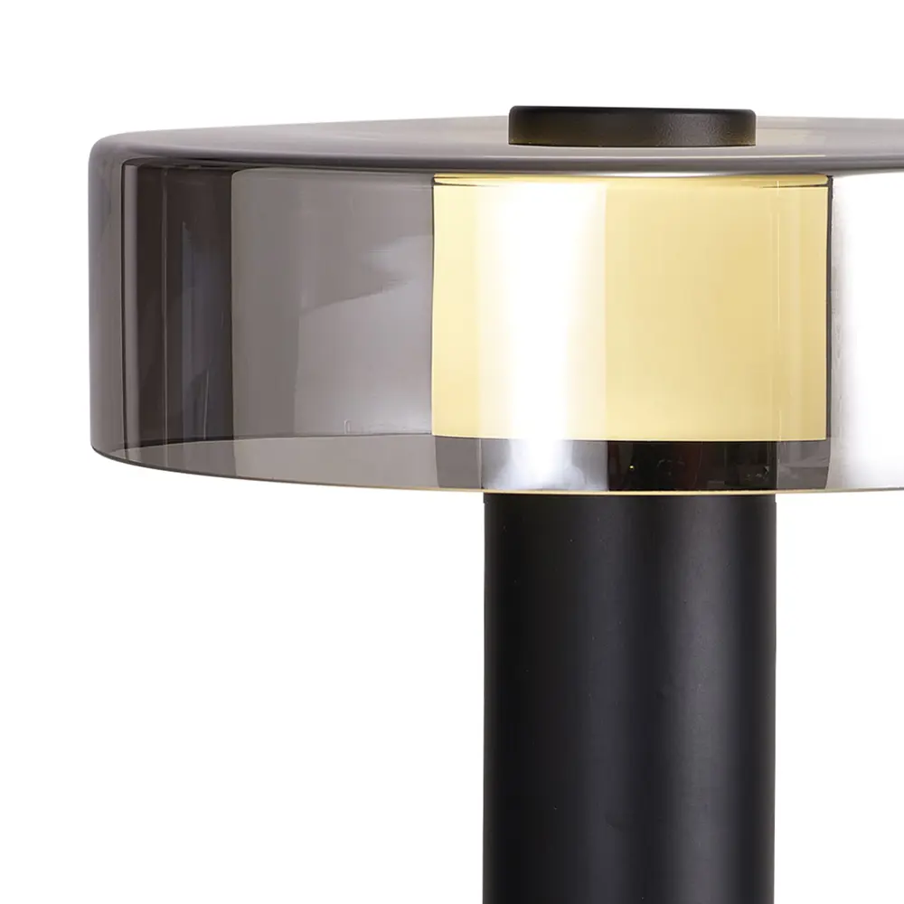 Фото 2 Настольная лампа Mantra Gin Mn_8427 цвет черный Фото 2 Настольная лампа Mantra Gin Mn_8427 цвет черный