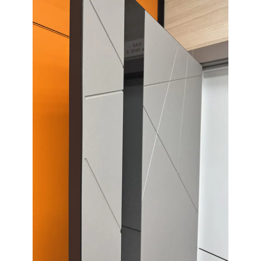 Фото 7 Комплект межкомнатной двери Uberture Тамбурат 4304 остеклённая 200x80см полипропилен цвет лофт светлый фурнитура WH Фото 7 Комплект межкомнатной двери Uberture Тамбурат 4304 остеклённая 200x80см полипропилен цвет лофт светлый фурнитура WH