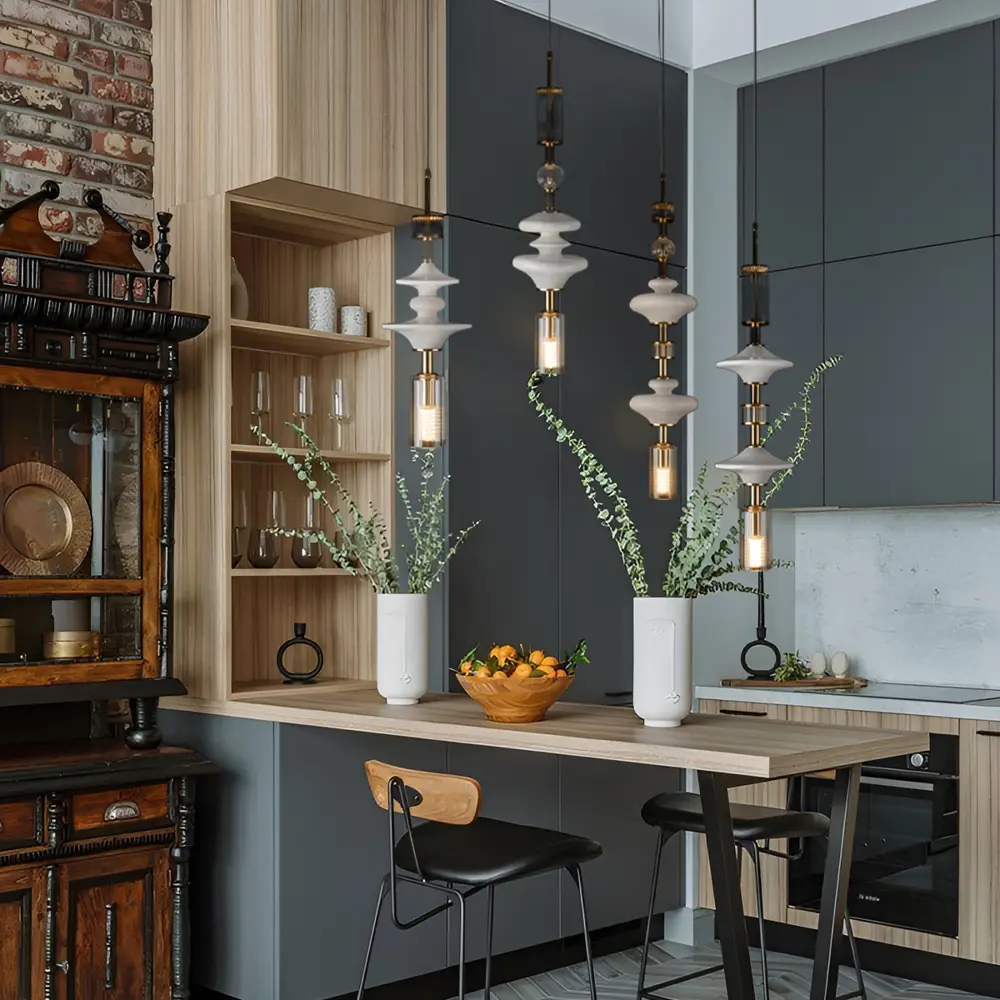 Фото 9 Светильник подвесной Loft it Spindle Lf_10423_b 1 лампа 2 м² цвет белый/бронза Фото 9 Светильник подвесной Loft it Spindle Lf_10423_b 1 лампа 2 м² цвет белый/бронза