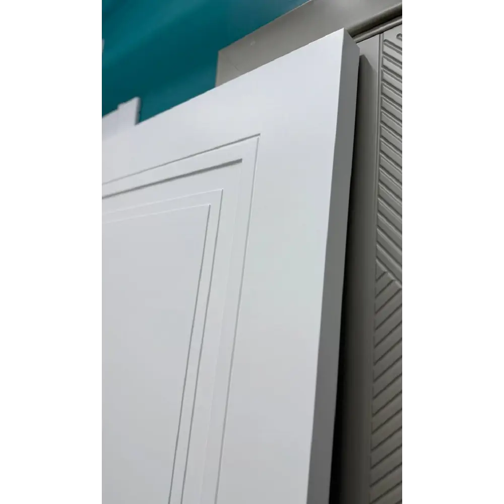 Фото 7 Комплект межкомнатной двери Wanmark Нео-1 глухая 200x90см эмаль цвет белый с коробом и наличниками Фото 7 Комплект межкомнатной двери Wanmark Нео-1 глухая 200x90см эмаль цвет белый с коробом и наличниками