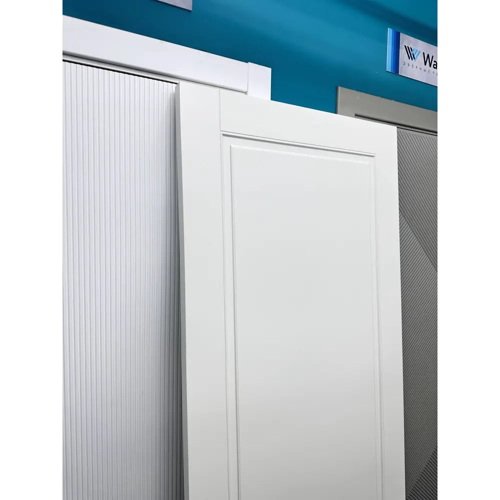 Фото 5 Комплект межкомнатной двери Wanmark Скай-1 глухая 200x70см цвет ваниль с коробкой и наличниками