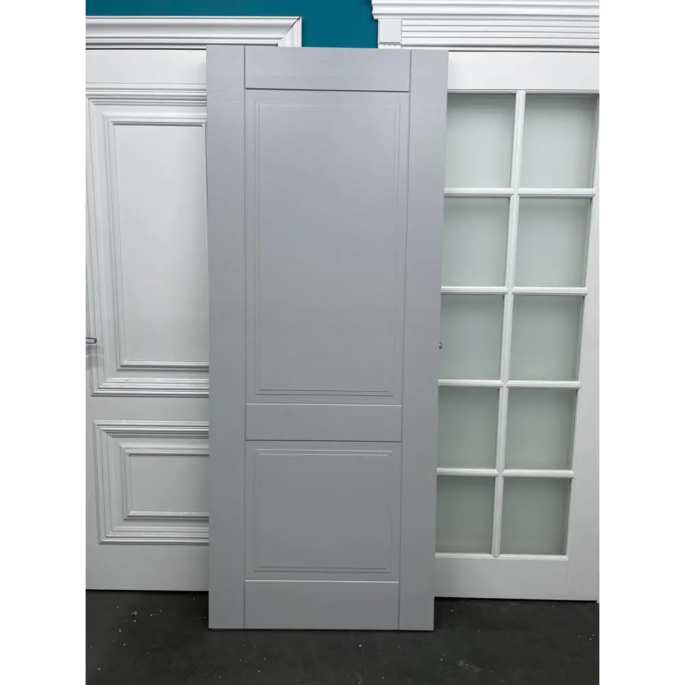 Фото 2 Комплект межкомнатной двери Wanmark Стим-2 глухая 190x60см эмаль цвет RAL 7047 серый с коробом и наличниками