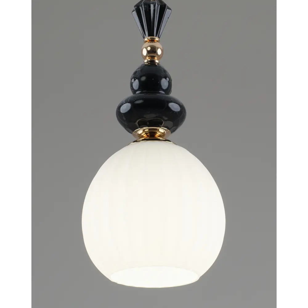 Фото 3 Светильник подвесной Moderli Charm V11178-1p 1 лампа 3 м² цвет белый, черный, золотой Фото 3 Светильник подвесной Moderli Charm V11178-1p 1 лампа 3 м² цвет белый, черный, золотой