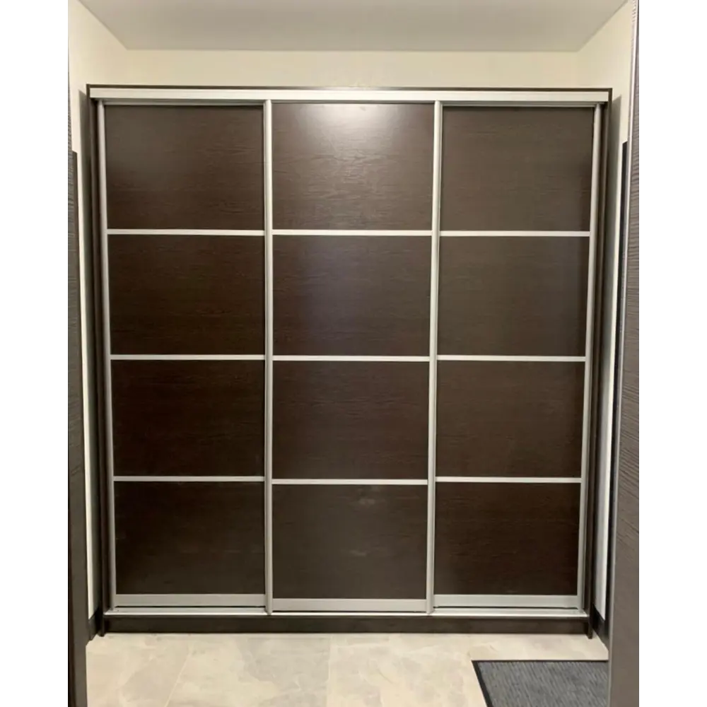 Фото 4 Шкаф-купе Клевер Атина с 3 дверями 240x250х65 см 9 полок ЛДСП цвет венге Фото 4 Шкаф-купе Клевер Атина с 3 дверями 240x250х65 см 9 полок ЛДСП цвет венге