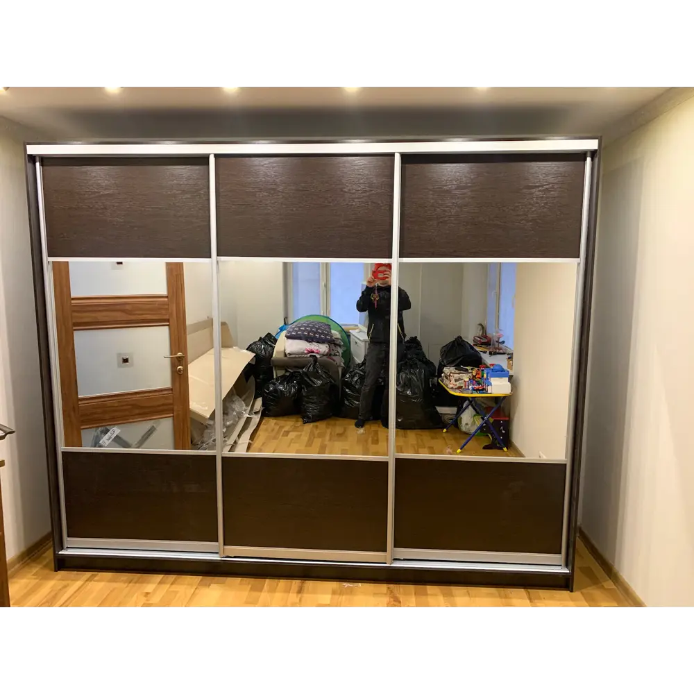 Фото 4 Шкаф-купе Клевер Атина с 3 дверями 240x200х50 см 9 полок ЛДСП цвет венге комбинированный Фото 4 Шкаф-купе Клевер Атина с 3 дверями 240x200х50 см 9 полок ЛДСП цвет венге комбинированный