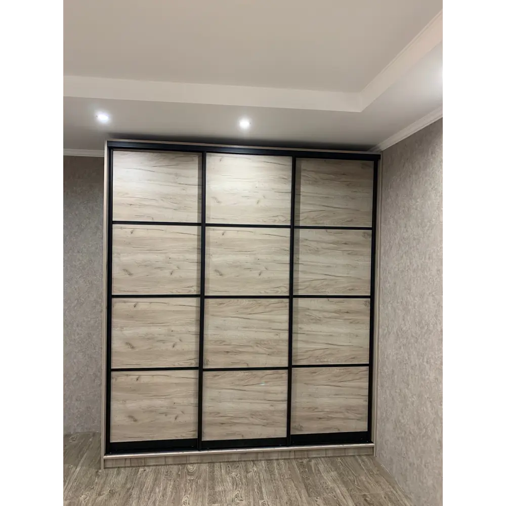 Фото 4 Шкаф-купе Клевер Атина с 3 дверями 240x270х50 см 9 полок ЛДСП цвет дуб крафт серый Фото 4 Шкаф-купе Клевер Атина с 3 дверями 240x270х50 см 9 полок ЛДСП цвет дуб крафт серый
