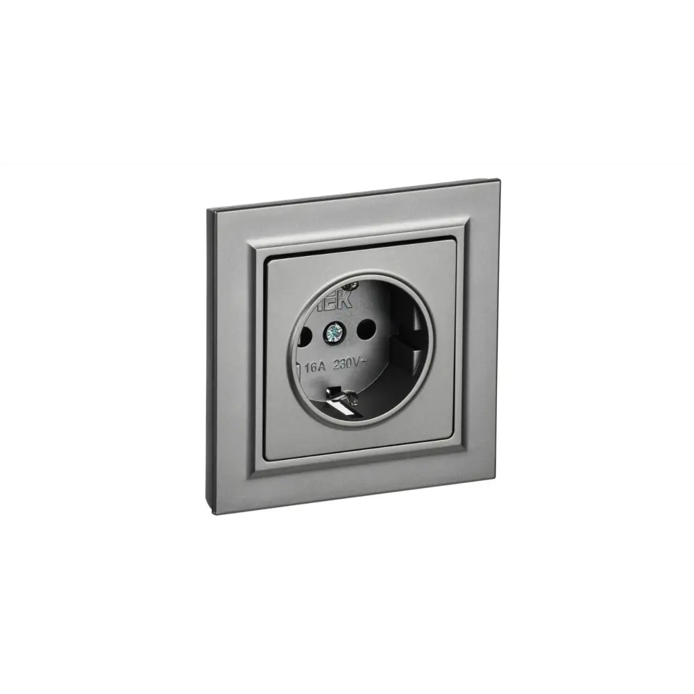 Фото Розетка встраиваемая Iek Brite BR-R14-16-K46-F с заземлением и со шторками цвет сталь Фото Розетка встраиваемая Iek Brite BR-R14-16-K46-F с заземлением и со шторками цвет сталь