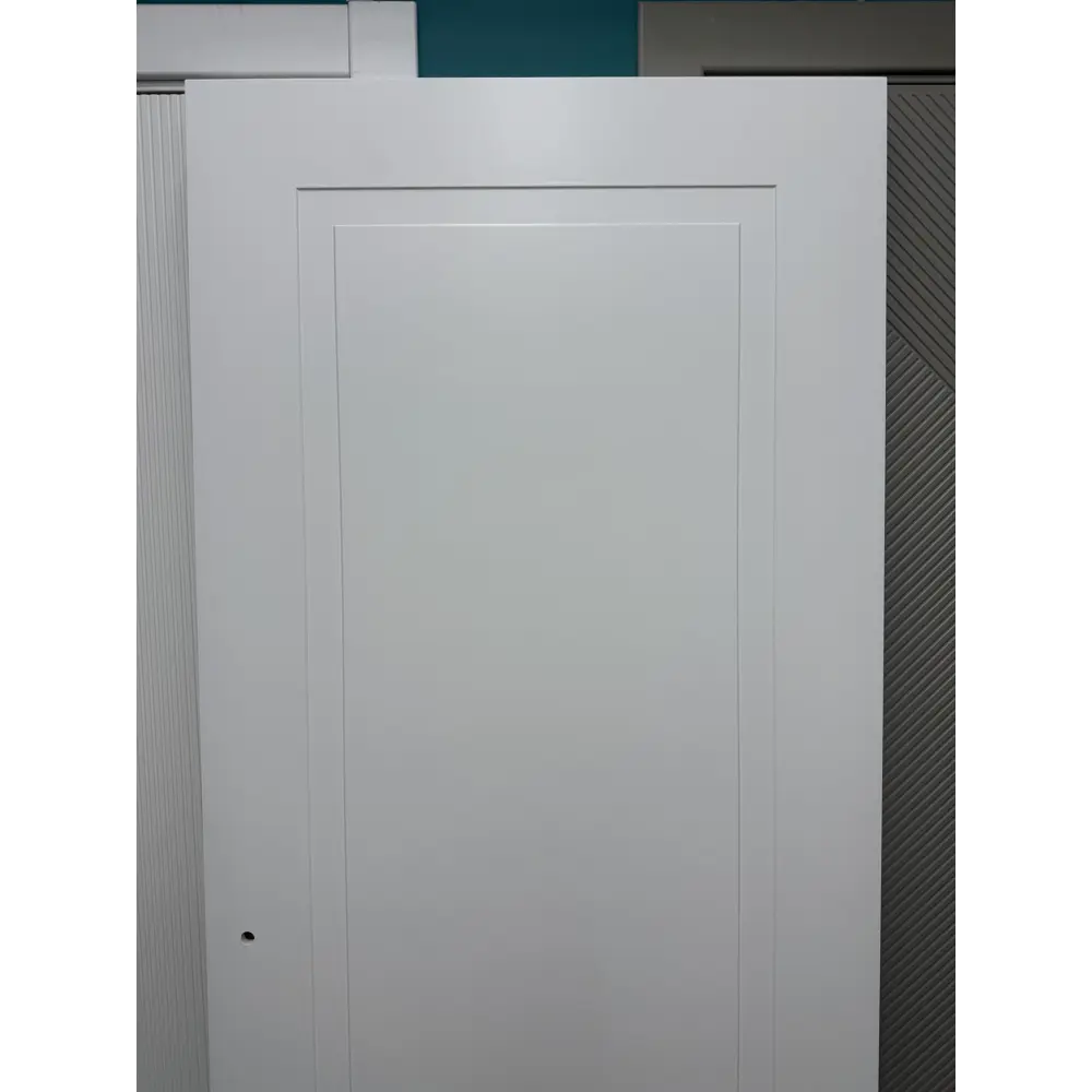 Фото 5 Дверь межкомнатная Wanmark Стефани-1 глухая 60х190см эмаль цвет белый с замком и петлями Фото 5 Дверь межкомнатная Wanmark Стефани-1 глухая 60х190см эмаль цвет белый с замком и петлями