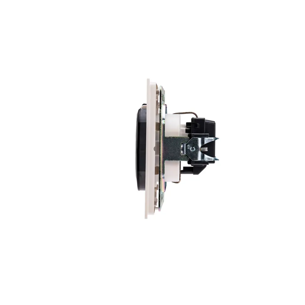 Фото 3 Розетка встраиваемая Kranz Strong с заземлением цвет жемчуг Фото 3 Розетка встраиваемая Kranz Strong с заземлением цвет жемчуг