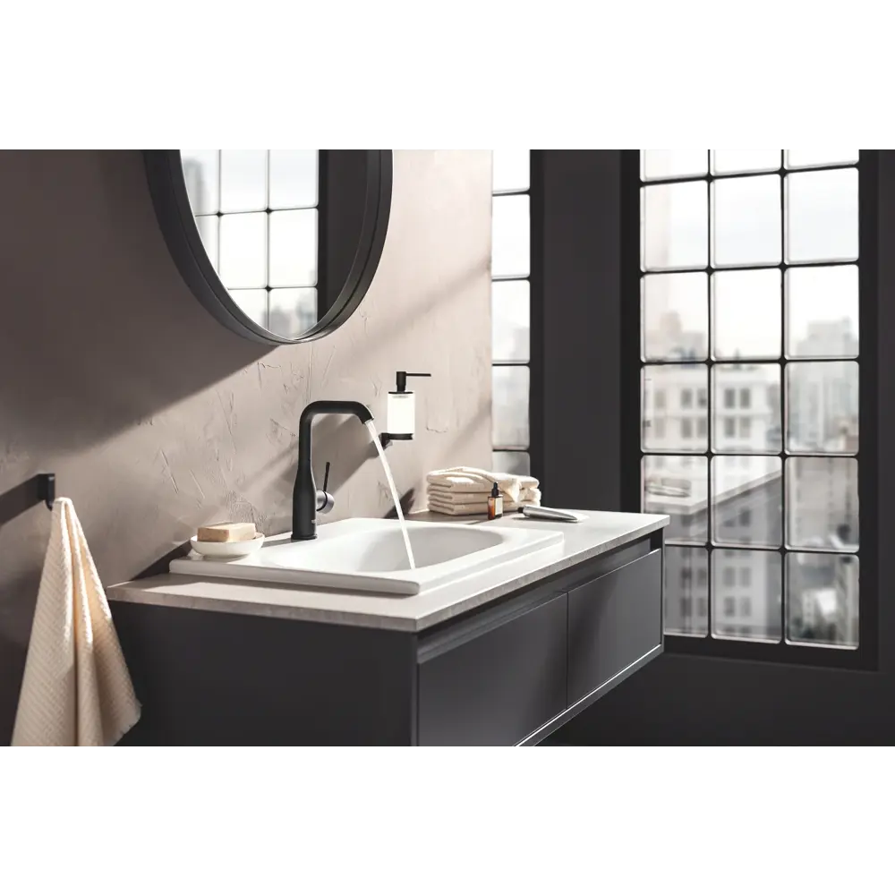 Фото 2 Смеситель для раковины Grohe 24177KF1 однорычажный цвет черный матовый Фото 2 Смеситель для раковины Grohe 24177KF1 однорычажный цвет черный матовый