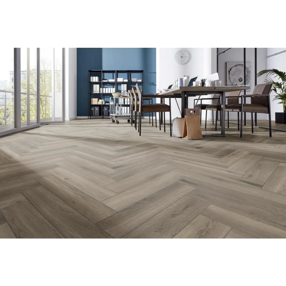 Фото Ламинат Kronotex Herringbone Дуб Феррара 32 класс толщина 8 мм 1.24 м², цена за упаковку Фото Ламинат Kronotex Herringbone Дуб Феррара 32 класс толщина 8 мм 1.24 м², цена за упаковку