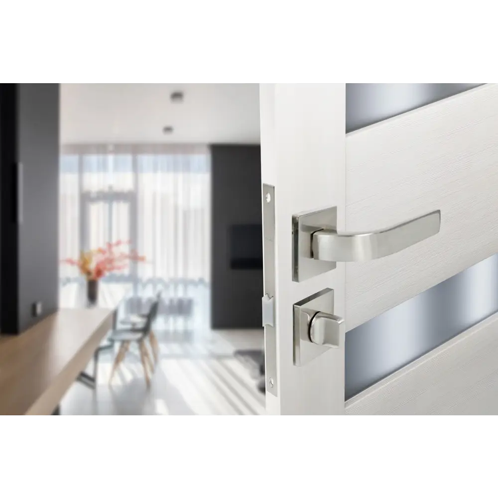 Фото 4 Комплект дверных ручек на розетке Edson WC7Q2 с запиранием цвет никель Фото 4 Комплект дверных ручек на розетке Edson WC7Q2 с запиранием цвет никель