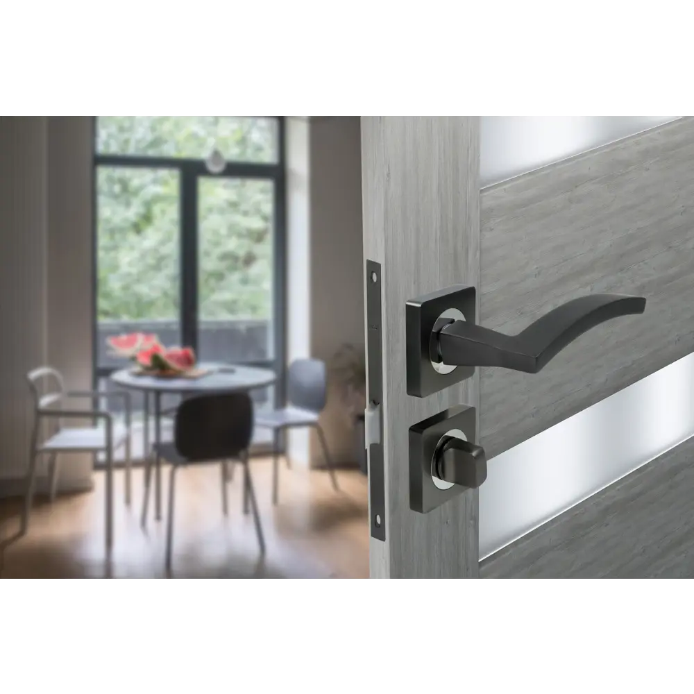 Фото 9 Комплект дверных ручек на розетке Edson WC16Q3 с запиранием цвет графит Фото 9 Комплект дверных ручек на розетке Edson WC16Q3 с запиранием цвет графит