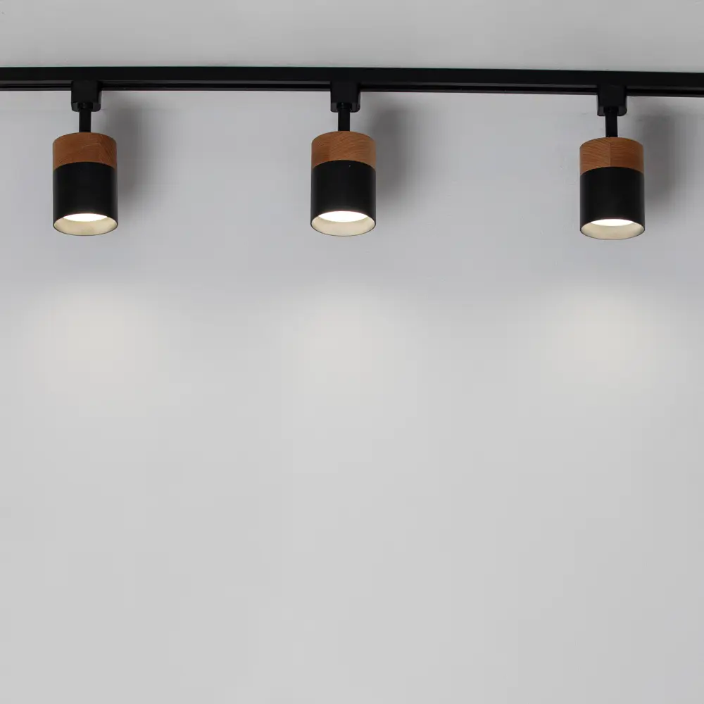 Фото 3 Трековый светильник спот под лампу Gx53 Люминика Tr0003bl однофазный цвет черный Фото 3 Трековый светильник спот под лампу Gx53 Люминика Tr0003bl однофазный цвет черный