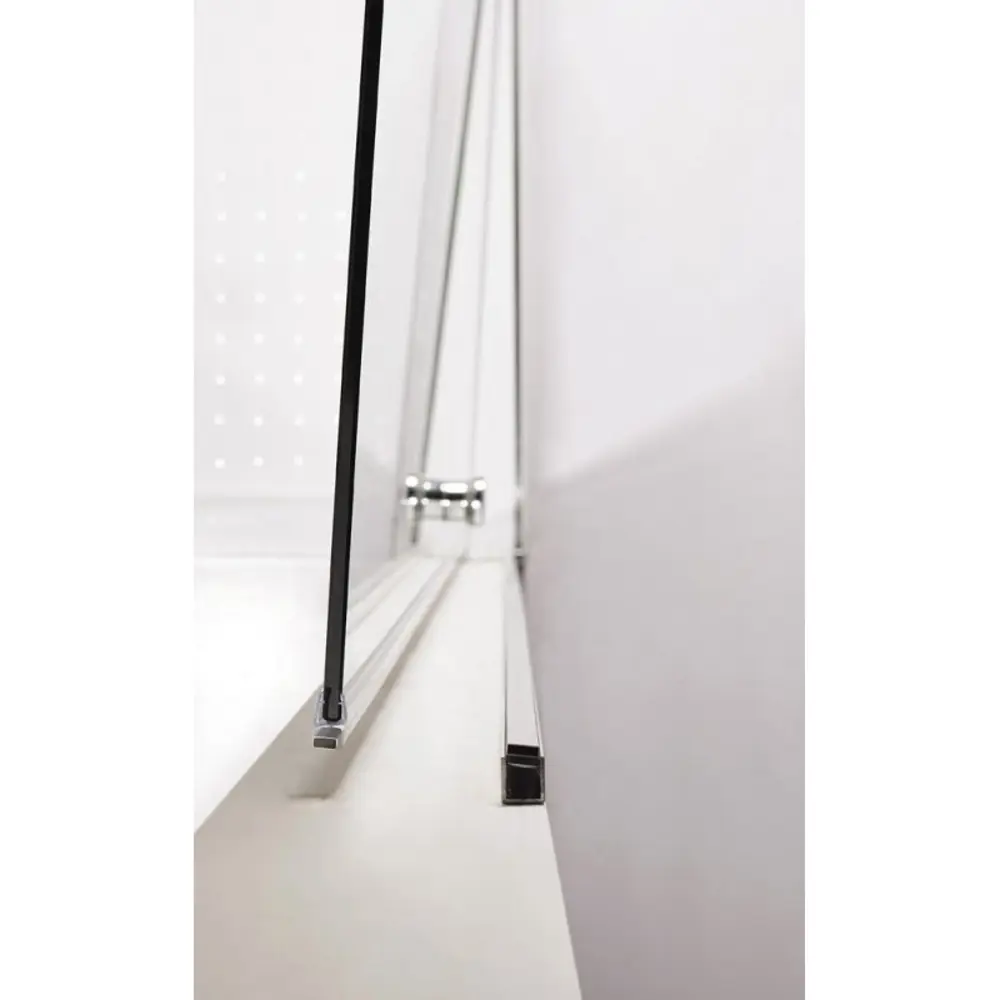 Фото 7 Душевая дверь Cezares ECO-O-B-1-60-C-Cr 60см эффект стекла прозрачный распашной профиль хром Фото 7 Душевая дверь Cezares ECO-O-B-1-60-C-Cr 60см эффект стекла прозрачный распашной профиль хром