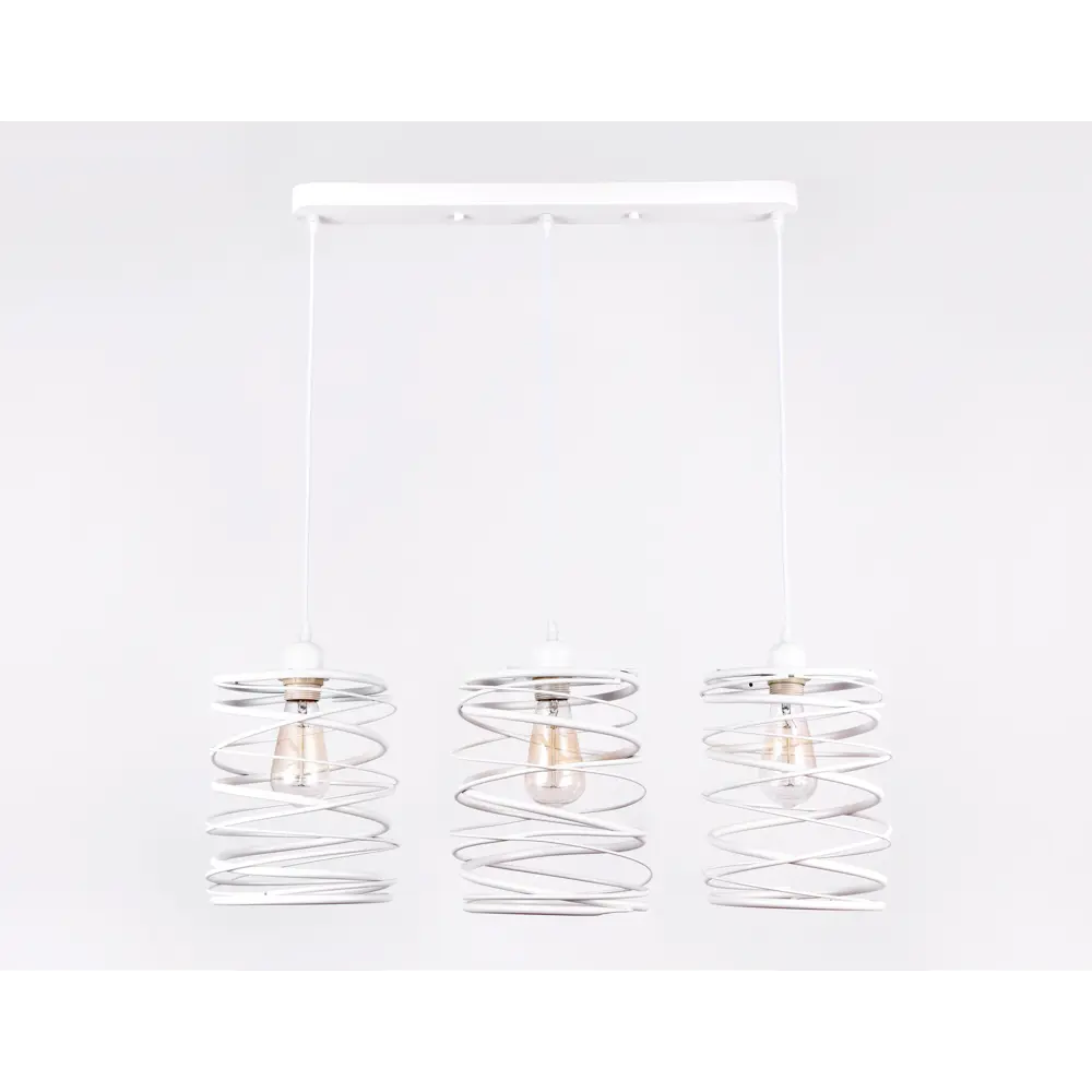 Фото 4 Люстра подвесная Ambrella light Traditional Tr8402 3 лампы 9 м² цвет белый Фото 4 Люстра подвесная Ambrella light Traditional Tr8402 3 лампы 9 м² цвет белый