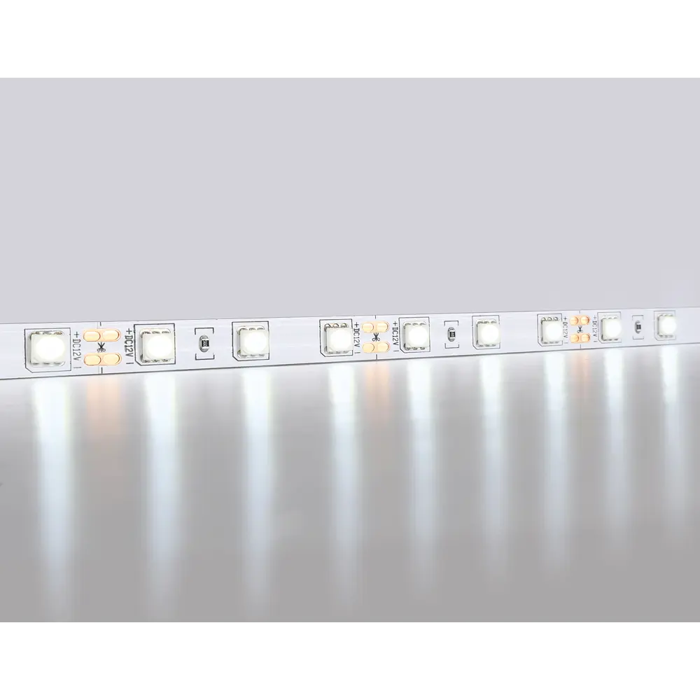 Фото 2 Светодиодная лента Ambrella light Gs2003 60 диод/м 7.2 Вт/м 12 В IP20 5 м холодный белый (голубой) свет Фото 2 Светодиодная лента Ambrella light Gs2003 60 диод/м 7.2 Вт/м 12 В IP20 5 м холодный белый (голубой) свет