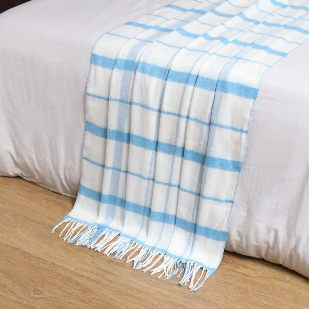 Фото Плед Влади Palermo 140x200 см шерсть цвет белый Фото Плед Влади Palermo 140x200 см шерсть цвет белый