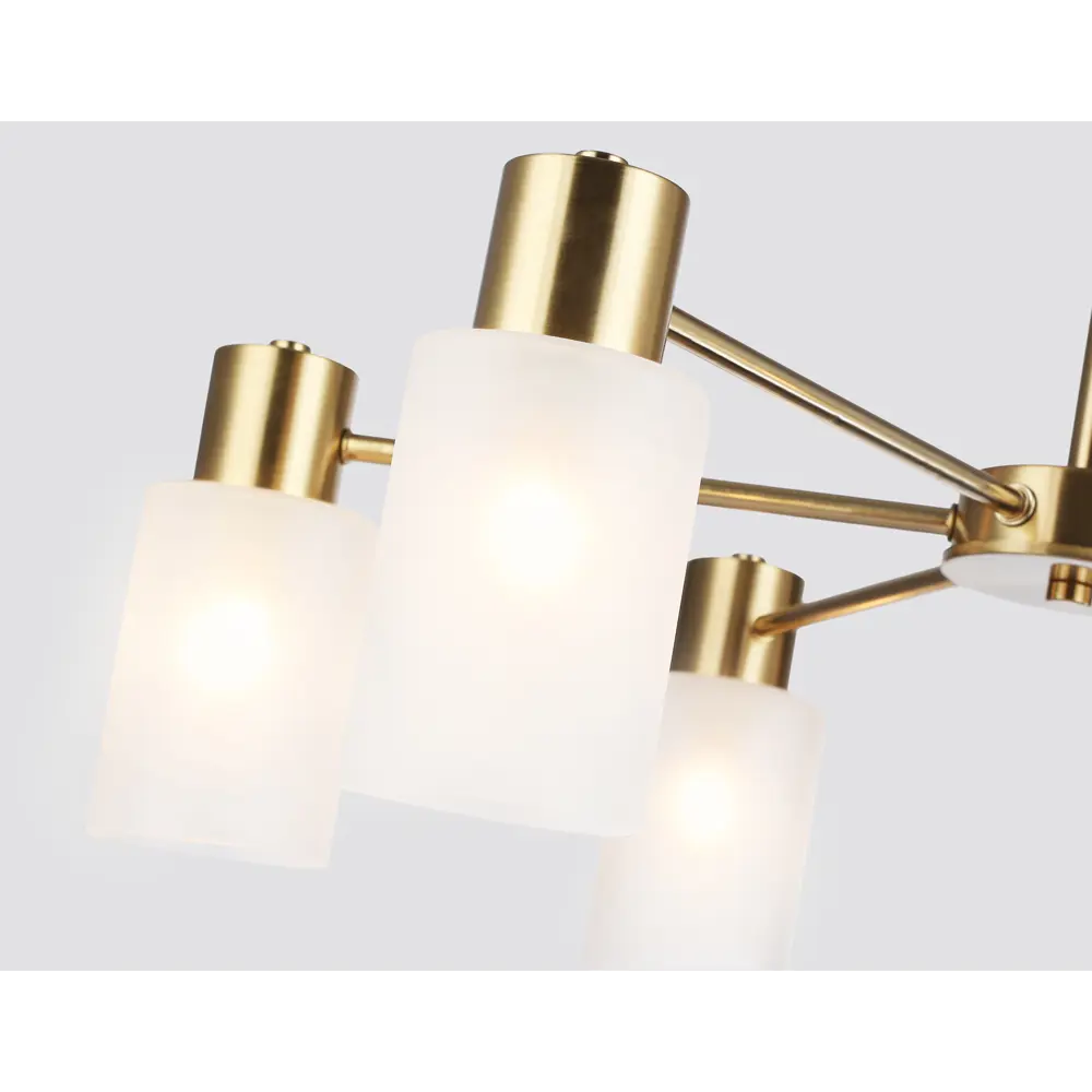 Фото 2 Люстра на штанге Ambrella light Traditional Tr9581 6 ламп 20 м² цвет белый латунь Фото 2 Люстра на штанге Ambrella light Traditional Tr9581 6 ламп 20 м² цвет белый латунь