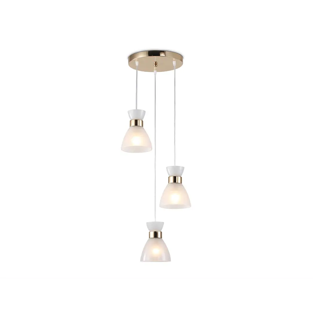 Фото Светильник подвесной Ambrella light Traditional Tr3402 3 лампы 6 м² цвет белый золото Фото Светильник подвесной Ambrella light Traditional Tr3402 3 лампы 6 м² цвет белый золото