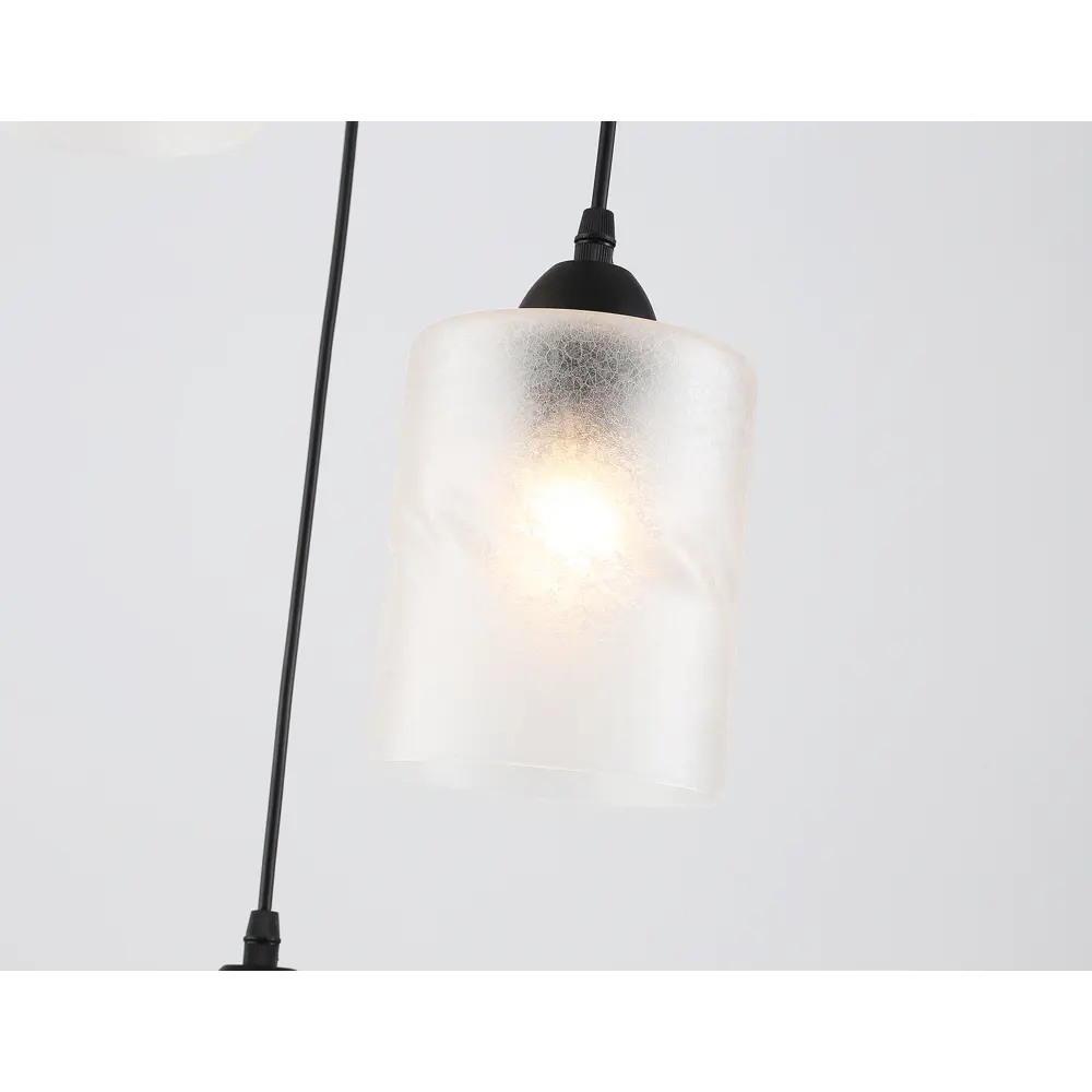 Фото 4 Светильник подвесной Ambrella light Traditional Tr3410 3 лампы 6 м² цвет белый черный Фото 4 Светильник подвесной Ambrella light Traditional Tr3410 3 лампы 6 м² цвет белый черный