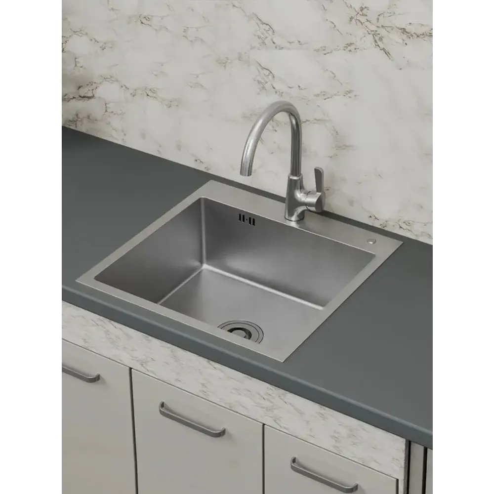Фото Мойка для кухни Bauedge KT5050S 50x50 см глубина чаши 19.5 см нержавеющая сталь цвет сатин Фото Мойка для кухни Bauedge KT5050S 50x50 см глубина чаши 19.5 см нержавеющая сталь цвет сатин