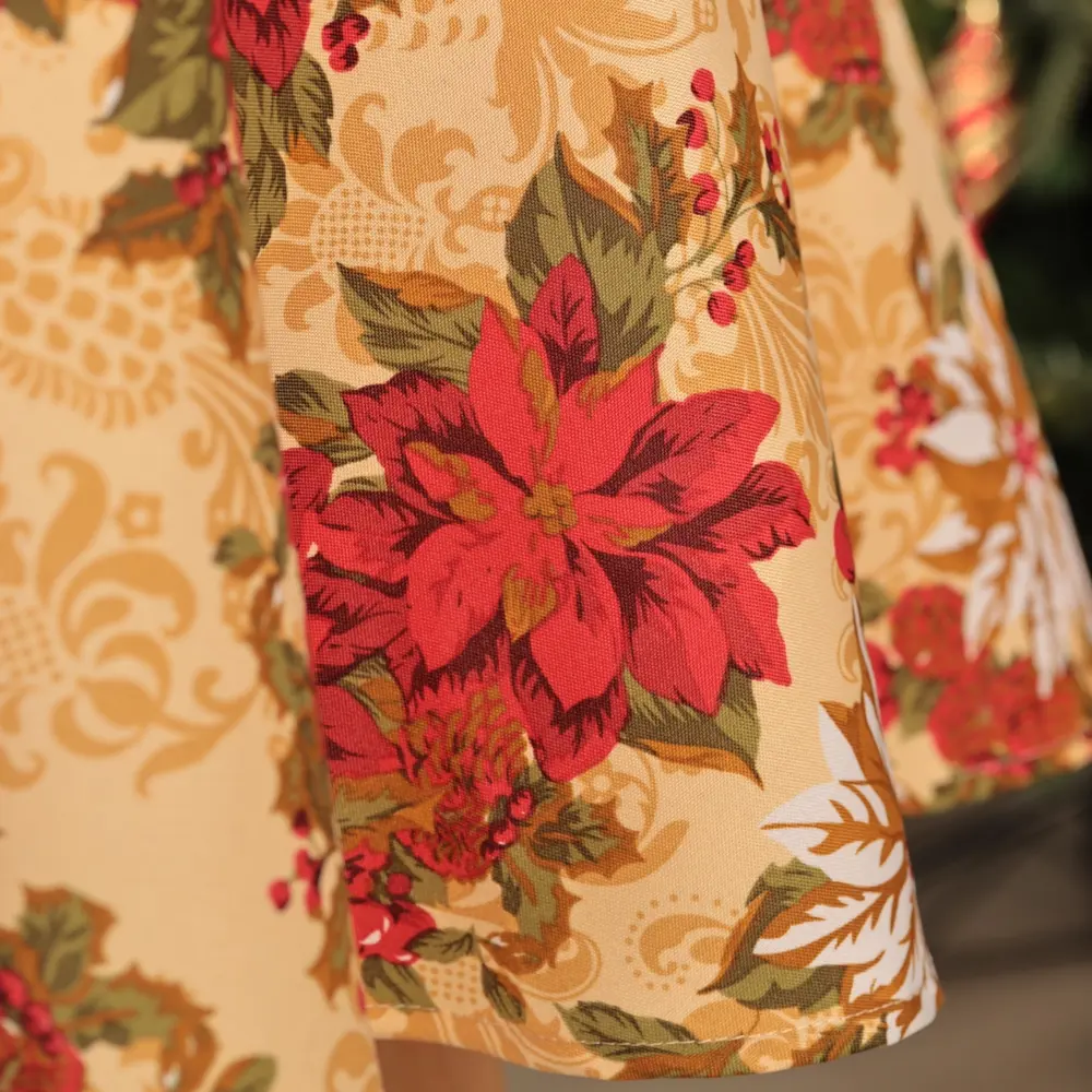 Фото 3 Скатерть на стол Доляна Новогодние украшения круглая 145x145 см цвет разноцветный Фото 3 Скатерть на стол Доляна Новогодние украшения круглая 145x145 см цвет разноцветный