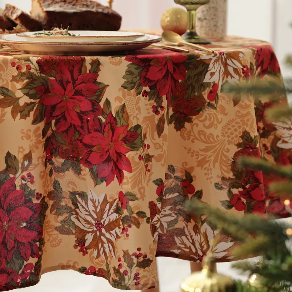 Фото 2 Скатерть на стол Доляна Новогодние украшения круглая 145x145 см цвет разноцветный Фото 2 Скатерть на стол Доляна Новогодние украшения круглая 145x145 см цвет разноцветный