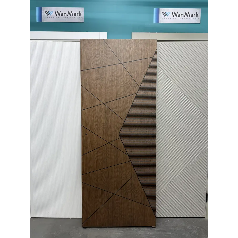 Фото 2 Дверь межкомнатная Wanmark Синди-2 глухая 60х200см цвет орех текстурированный с замком и петлями Фото 2 Дверь межкомнатная Wanmark Синди-2 глухая 60х200см цвет орех текстурированный с замком и петлями