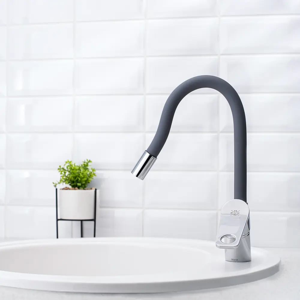 Фото 13 Смеситель для кухни однорычажный РМС SL137GY-016F излив 17.8 см цвет серый Фото 13 Смеситель для кухни однорычажный РМС SL137GY-016F излив 17.8 см цвет серый