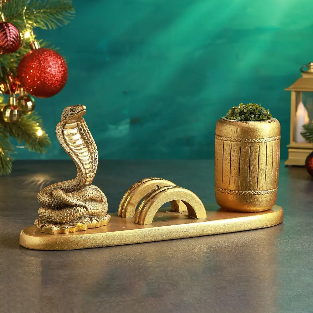 Фото Кашпо Хорошие Сувениры Змея Кобра 10801317 12x12 см 5 л золотой Фото Кашпо Хорошие Сувениры Змея Кобра 10801317 12x12 см 5 л золотой