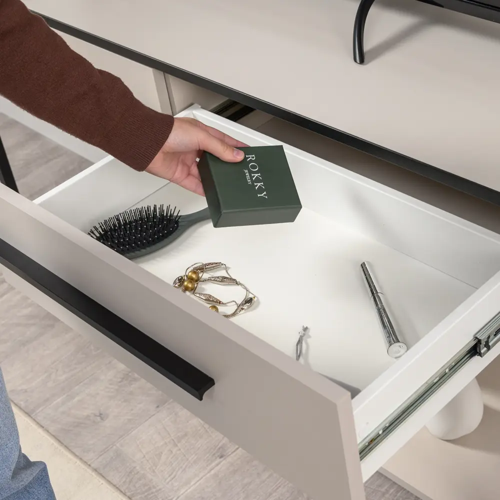 Фото 11 Тумба под телевизор Egregor Оливия 115.5х69.9х36 см ЛДСП цвет кашемир/черный Фото 11 Тумба под телевизор Egregor Оливия 115.5х69.9х36 см ЛДСП цвет кашемир/черный