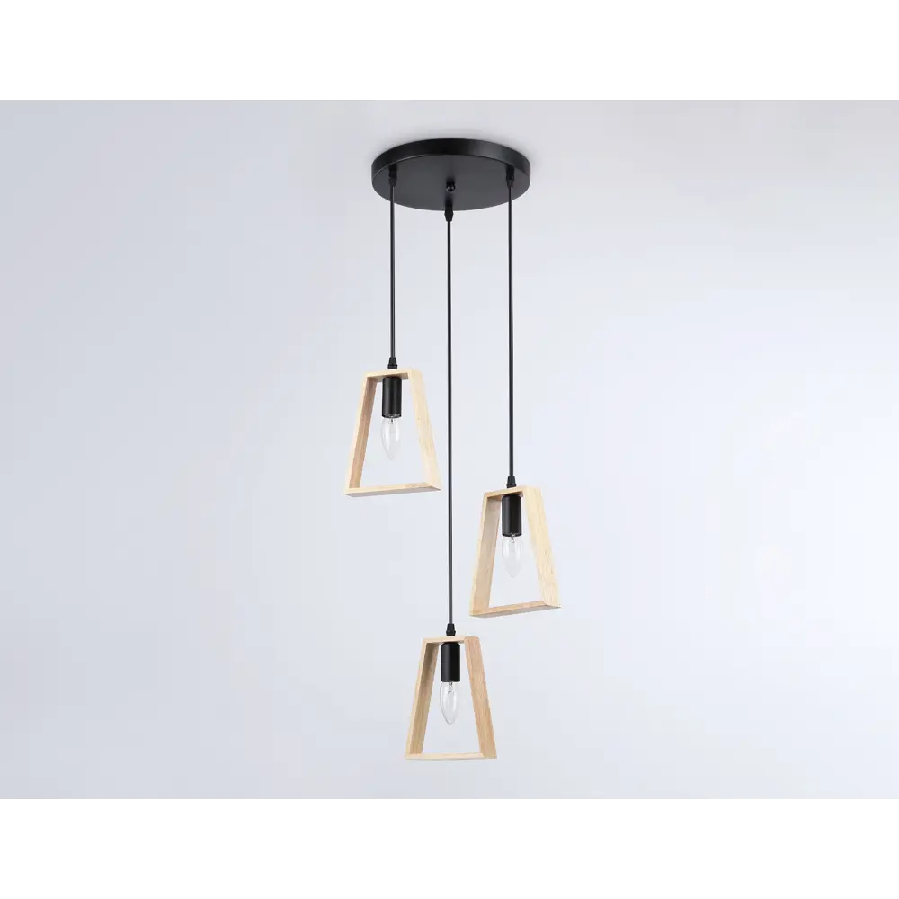 Фото 4 Светильник подвесной Ambrella light Traditional Tr80499 3 лампы 10 м² цвет дерево черный Фото 4 Светильник подвесной Ambrella light Traditional Tr80499 3 лампы 10 м² цвет дерево черный