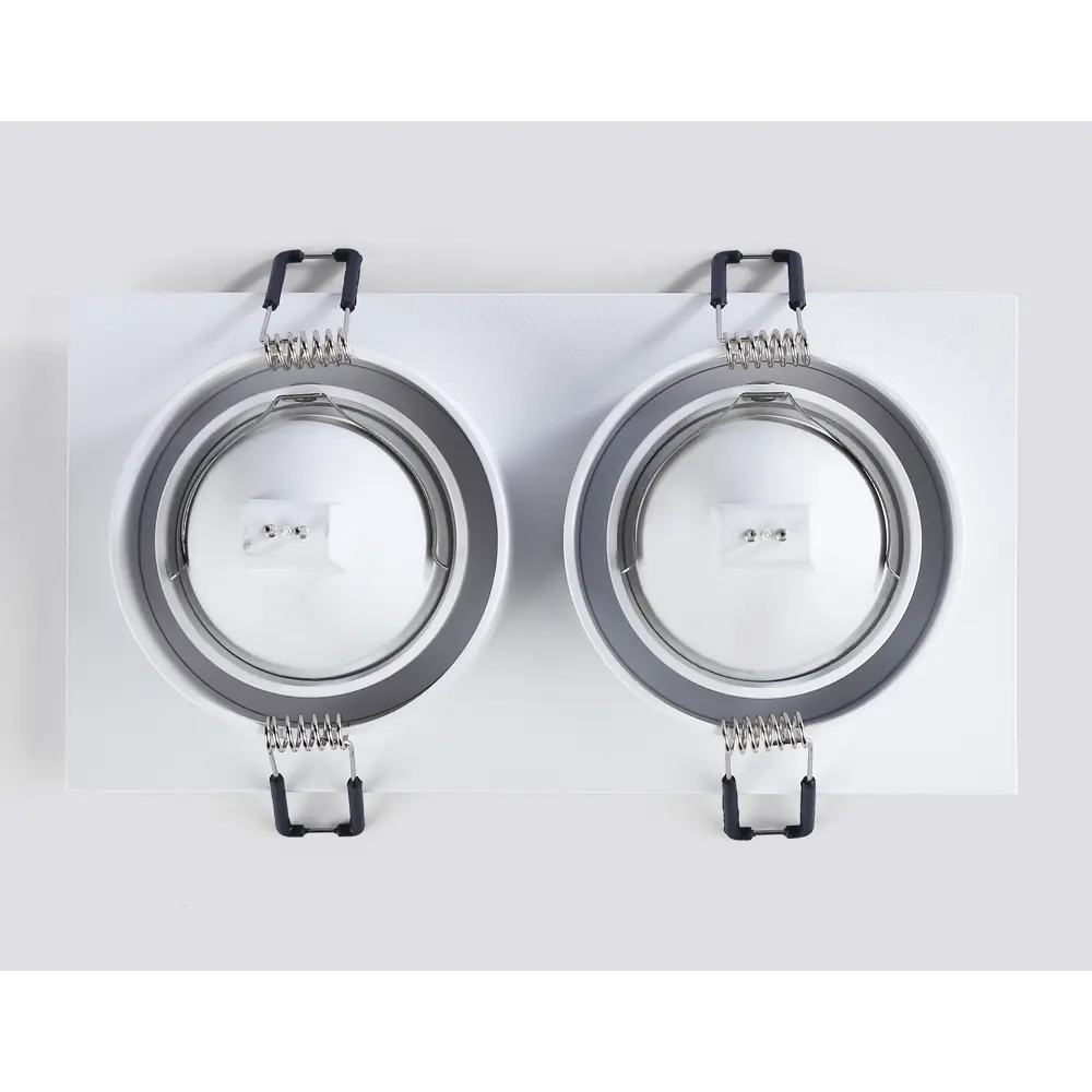 Фото 20 Светильник точечный встраиваемый Ambrella Light Standard tech Tn102731 GU5.3 цвет белый Фото 20 Светильник точечный встраиваемый Ambrella Light Standard tech Tn102731 GU5.3 цвет белый