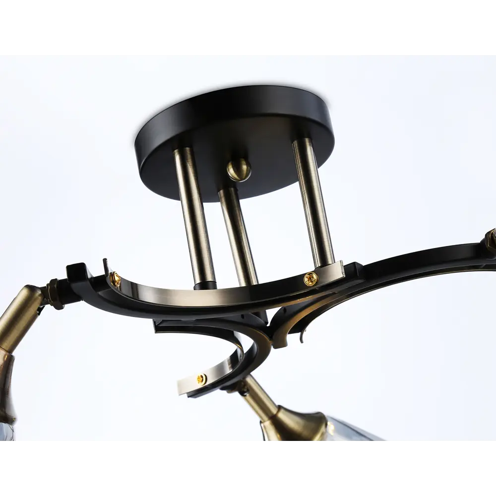 Фото 4 Люстра потолочная Ambrella light Traditional Tr303038 3 лампы 10 м² цвет черный Фото 4 Люстра потолочная Ambrella light Traditional Tr303038 3 лампы 10 м² цвет черный