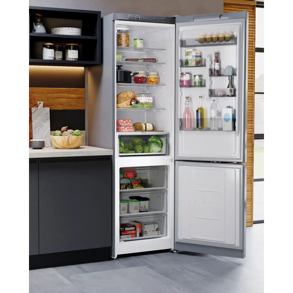 Фото 6 Отдельностоящий холодильник Hotpoint HT 6200 S 60x200 см цвет серебристый Фото 6 Отдельностоящий холодильник Hotpoint HT 6200 S 60x200 см цвет серебристый