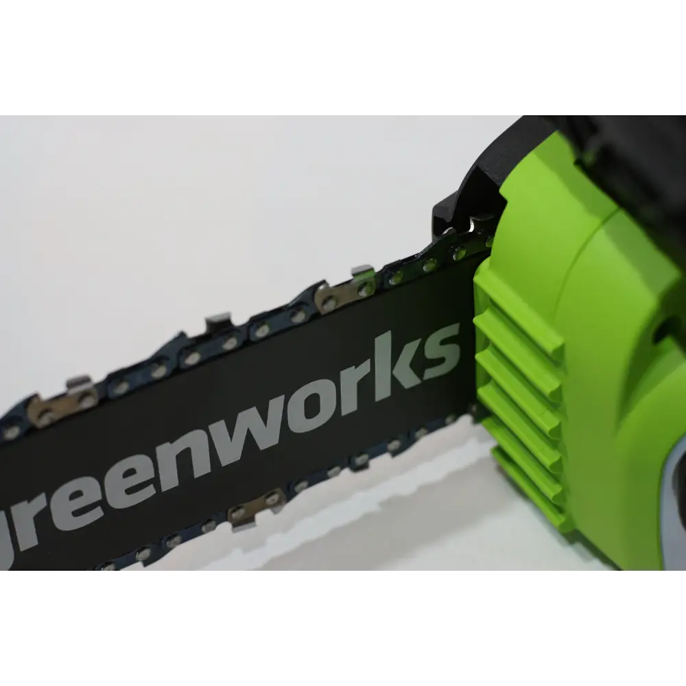 Фото 12 Цепная пила аккумуляторная Greenworks G24cs25 24 В шина 25 см 1x8 Ач АКБ и ЗУ в комплекте Фото 12 Цепная пила аккумуляторная Greenworks G24cs25 24 В шина 25 см 1x8 Ач АКБ и ЗУ в комплекте
