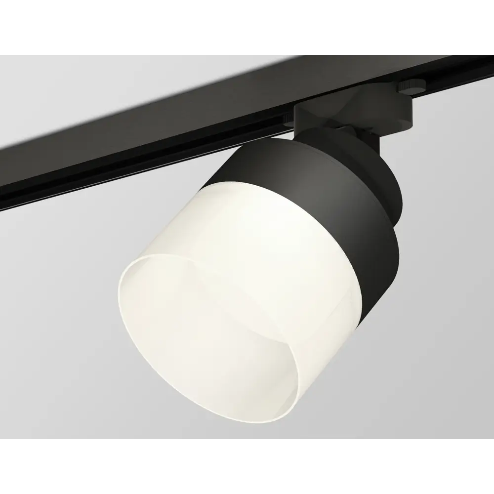Фото Трековый светильник Ambrella Light Diy system complects 12Вт GX53 черный XT8102021 Фото Трековый светильник Ambrella Light Diy system complects 12Вт GX53 черный XT8102021