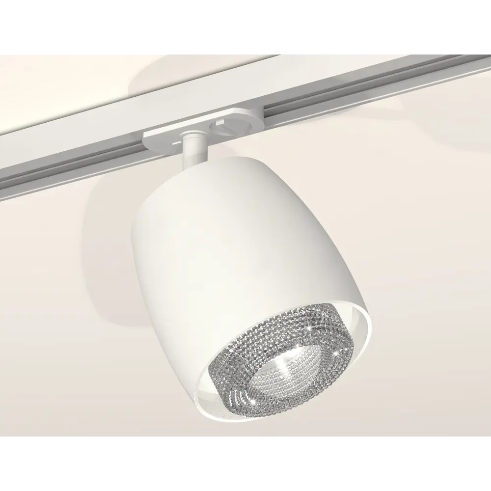 Фото Трековый светильник Ambrella Light Diy system complects 10Вт GU5.3 белый XT1141010 Фото Трековый светильник Ambrella Light Diy system complects 10Вт GU5.3 белый XT1141010