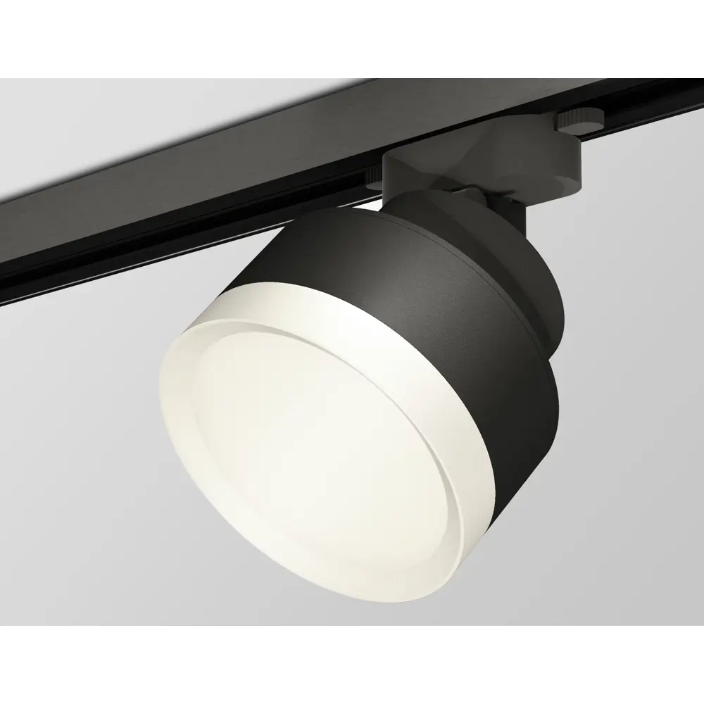 Фото Трековый светильник Ambrella Light Diy system complects 12Вт GX53 черный XT8102001 Фото Трековый светильник Ambrella Light Diy system complects 12Вт GX53 черный XT8102001